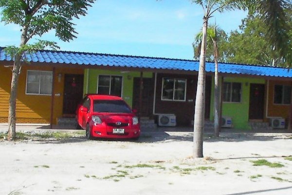 Kingfha Resort by OYO Rooms