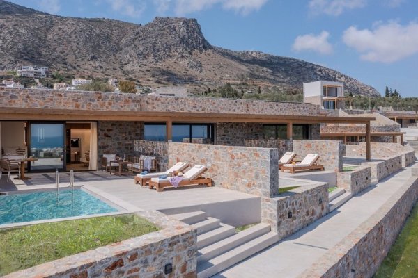 Deos Luxury Suites