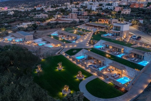 Deos Luxury Suites
