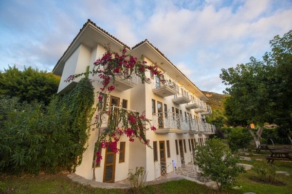 White Otel