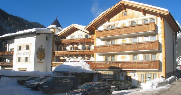 Pezina Hotel