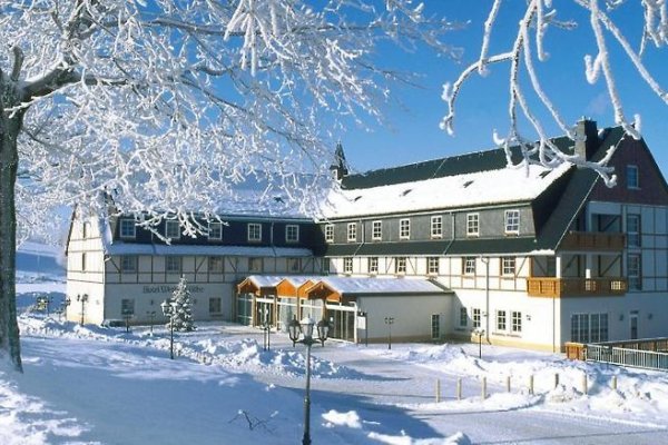 Panorama Berghotel Wettiner Höhe
