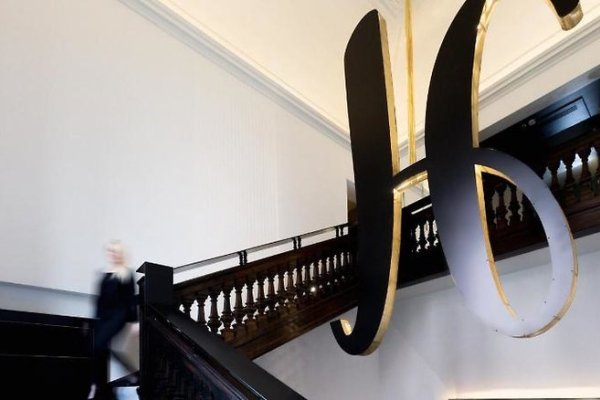 The H´All Tailor Suite
