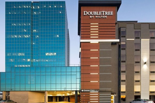 DoubleTree by Hilton Halifax Dartmouth