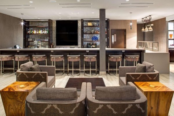 DoubleTree by Hilton Halifax Dartmouth