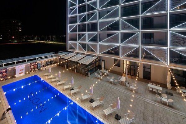 Nyota Hotel