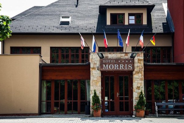 Morris Golfhotel