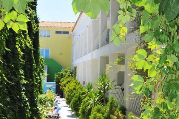 Mojo Hotel