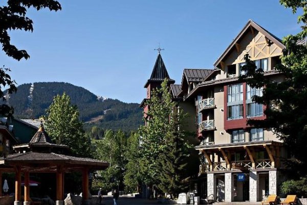 Delta Hotels by Marriott Whistler Village Suites