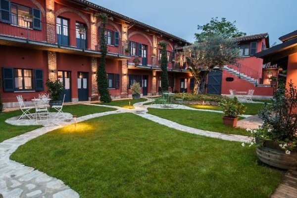 Le Serre Suites & Apartments