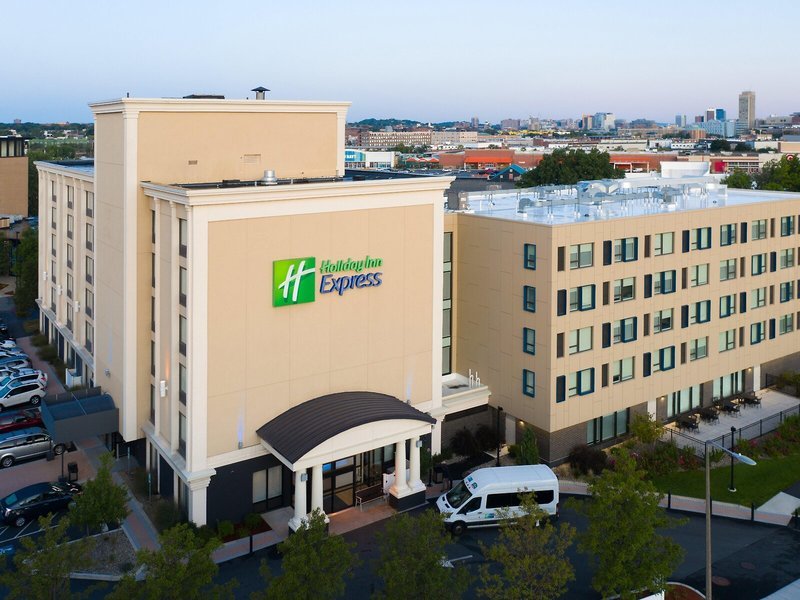 Holiday Inn Express Boston