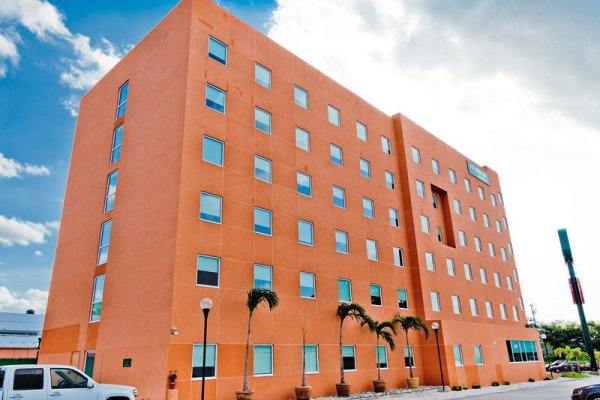 City Express Junior Ciudad del Carmen