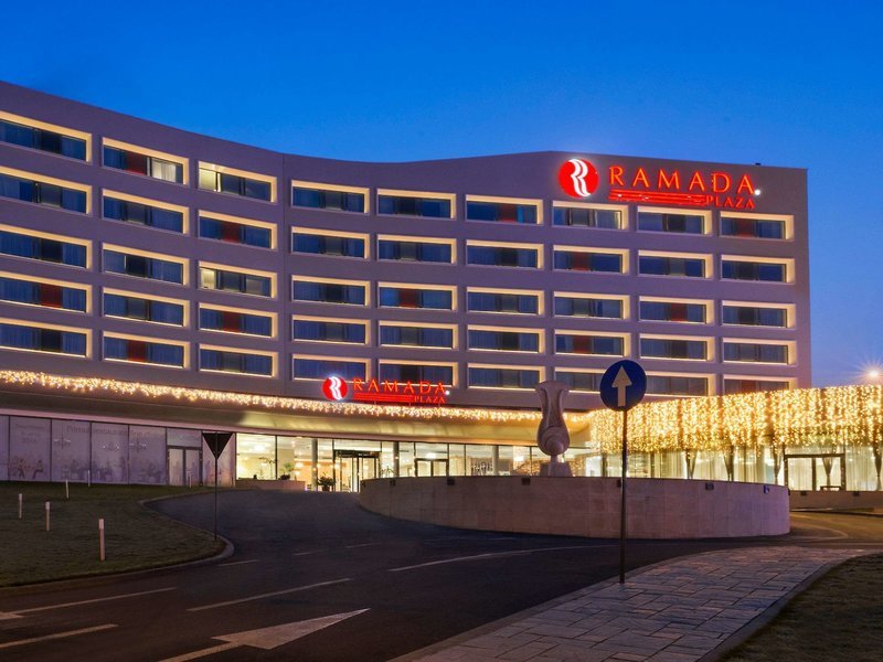 Ramada Plaza by Wyndham Craiova
