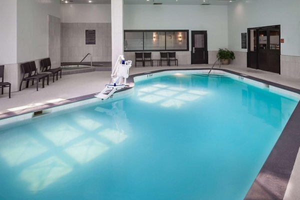 Hilton Suites Brentwood