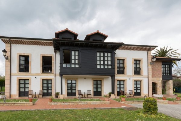 La Casona De La Roza