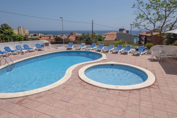 Apartamentos AR Muntanya Mar