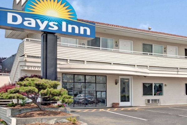 Days Inn Seattle - North of Downtown