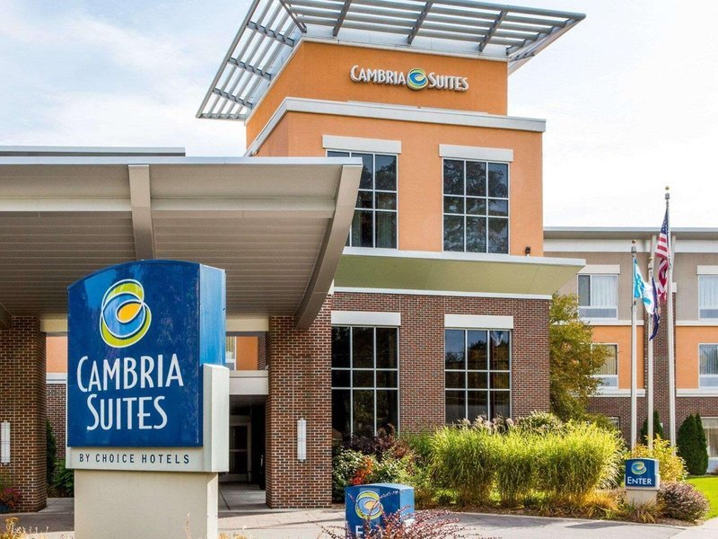 Cambria Hotel Traverse City