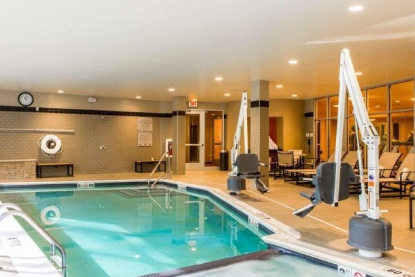 Cambria Hotel Traverse City