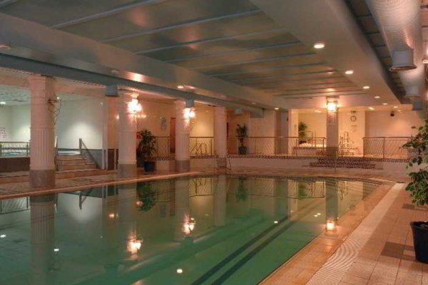 Mount Errigal Hotel