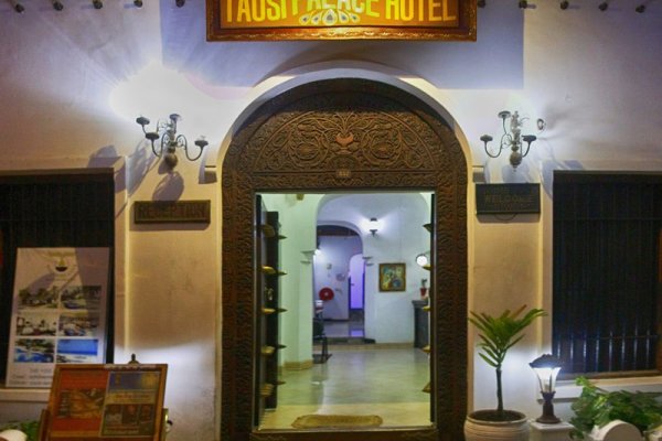 Tausi Palace Hotel