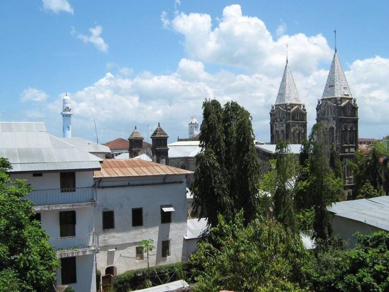Tausi Palace Hotel