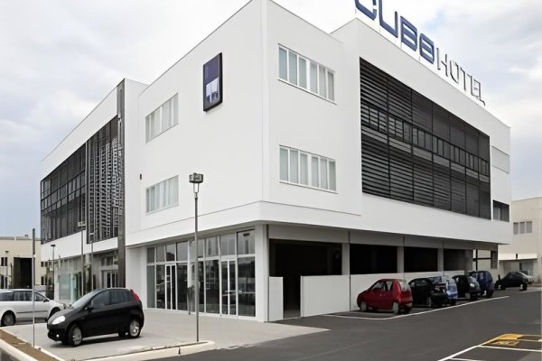 Cube