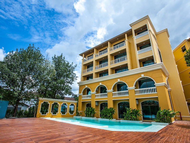 The Pineapple Hotel