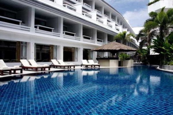Radisson Red Phuket Patong Beach