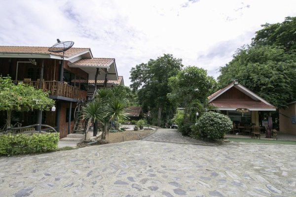 Bamboo River Resort by OYO Rooms