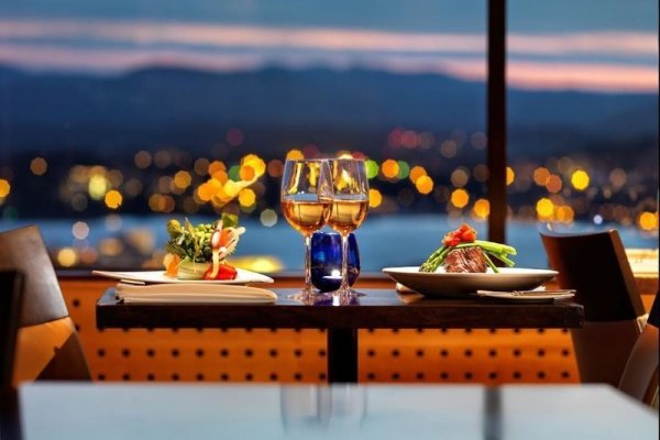 Chateau Victoria Hotel & Suites