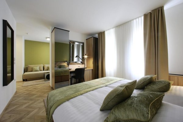 Urban Center Boutique Hotel