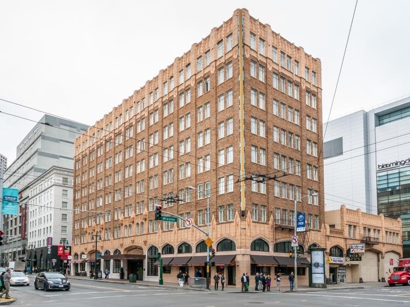 The Pickwick Hotel