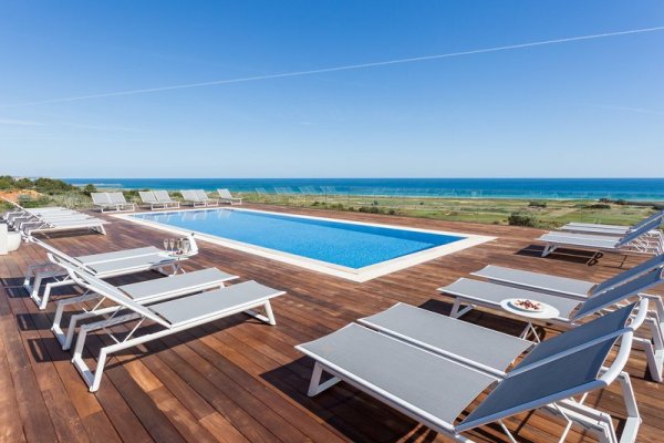 Palmares Beach House Hotel