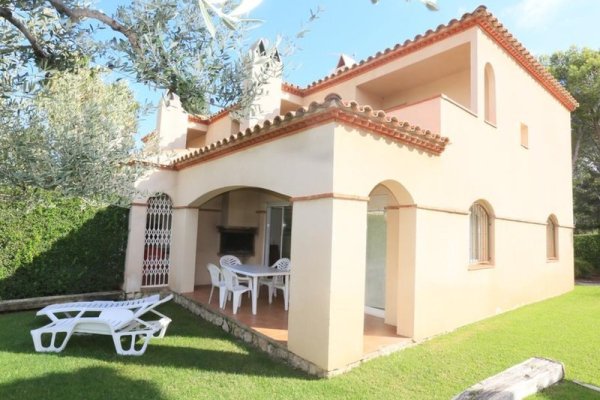 Las Brisas Village