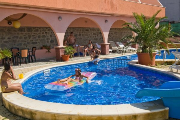 Lozenets Resort Hotel