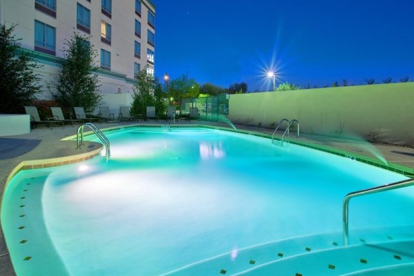 Holiday Inn Hotel & Suites Phoenix Airport