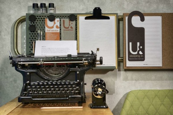 U&Me BW Signature Collection