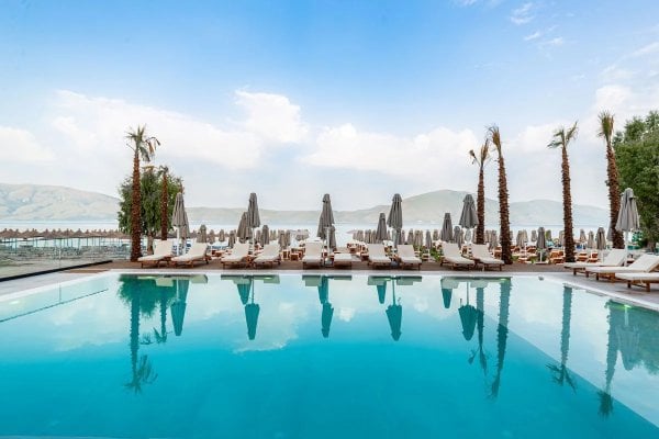 Morina Beach