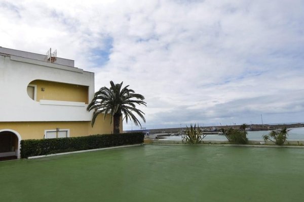 Palm Beach Hotel