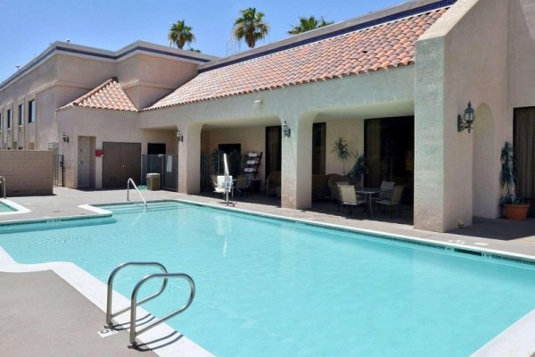 Quality Inn & Suites Indio I-10