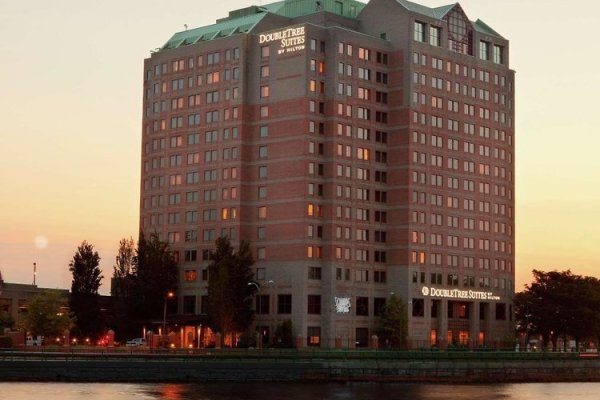 DoubleTree Suites by Hilton Boston  Cambridge