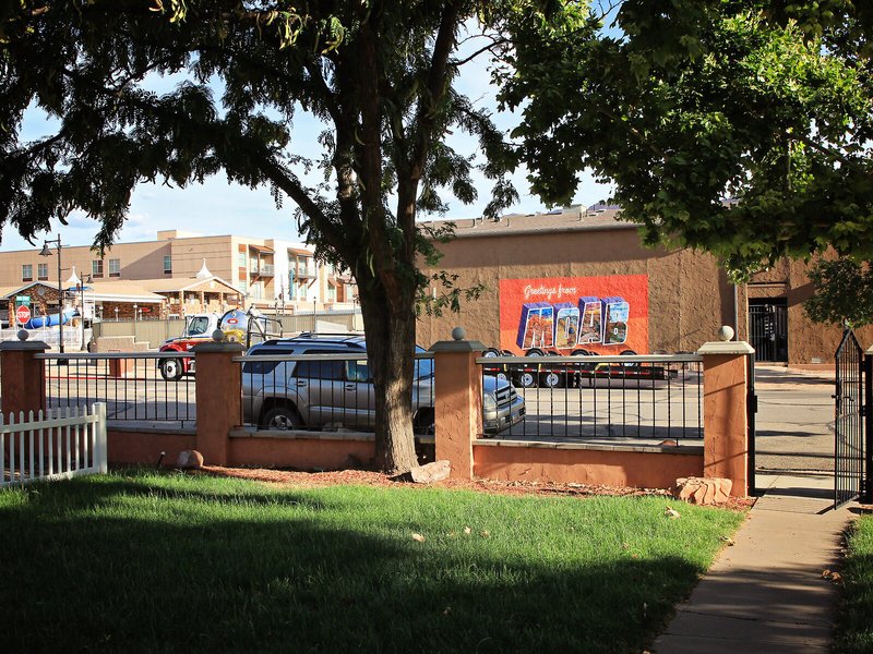 Bowen Motel