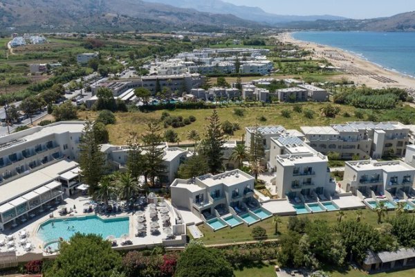 Vantaris Luxury Beach Resort