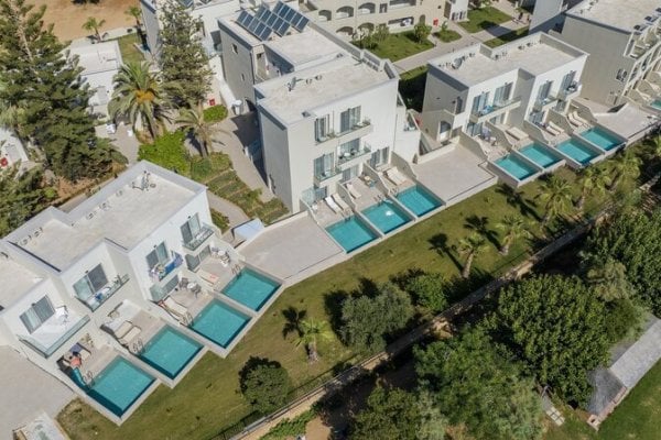 Vantaris Luxury Beach Resort