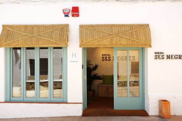 Ses Negres Hostal