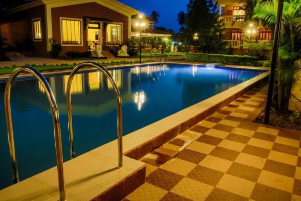 De Mandarin Beach Resort Suites and Villas Goa