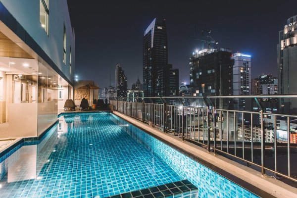 Adelphi Suites Bangkok