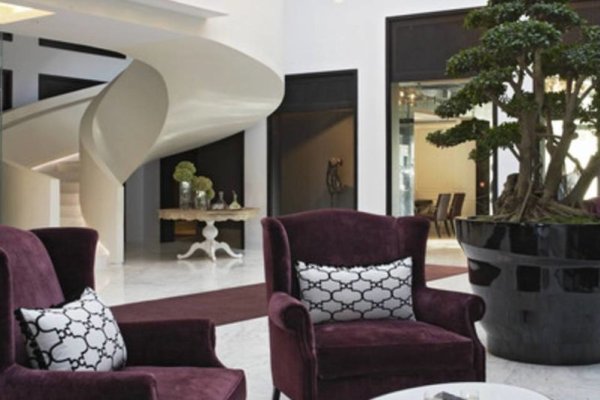 Victoria & Alfred Hotel by Newmark
