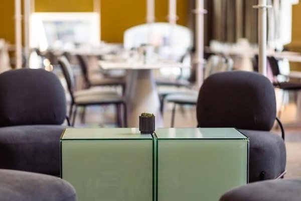 London by Tartu Hotels